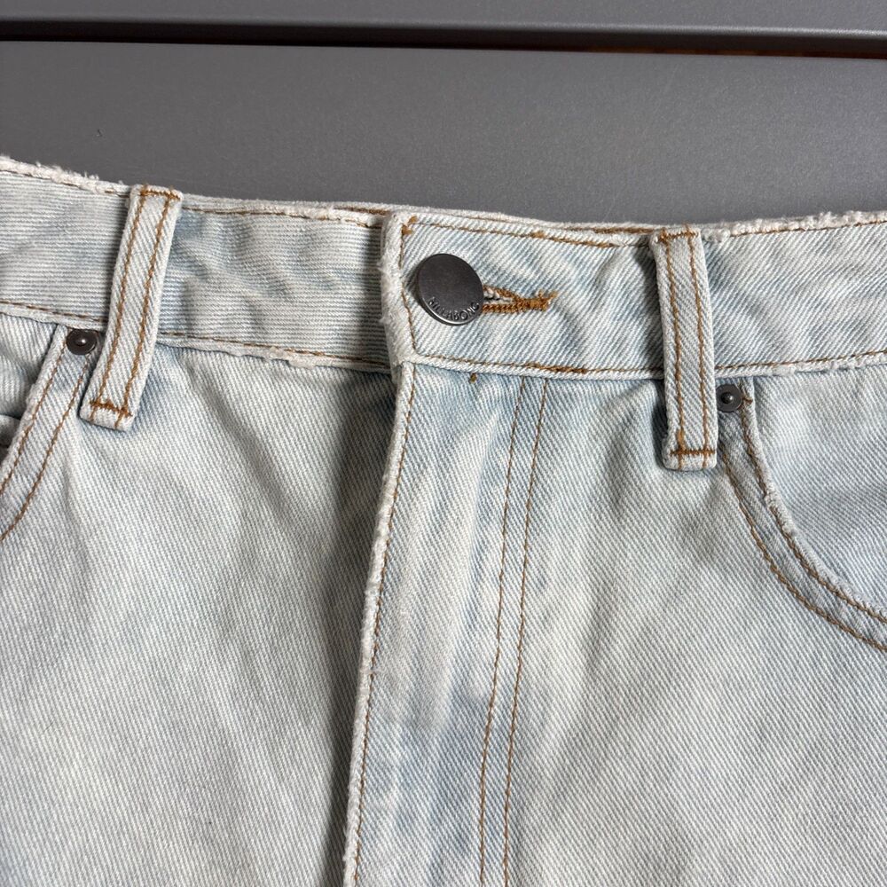 BillaBong Cut Off Shorts Womens Size 28 Blue Denim Distressed Light Wash - Picture 4 of 10